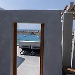 Votsalaki Mykonos Boutique パラダイスビーチ